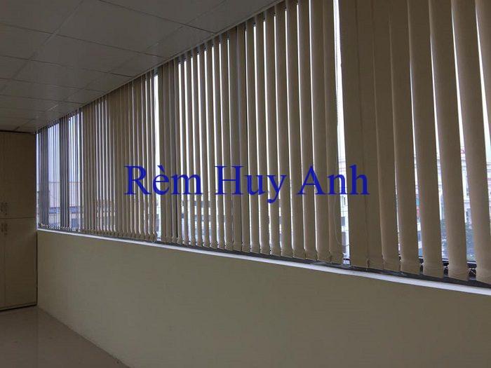 rem-la-doc-van-phong-re-dep