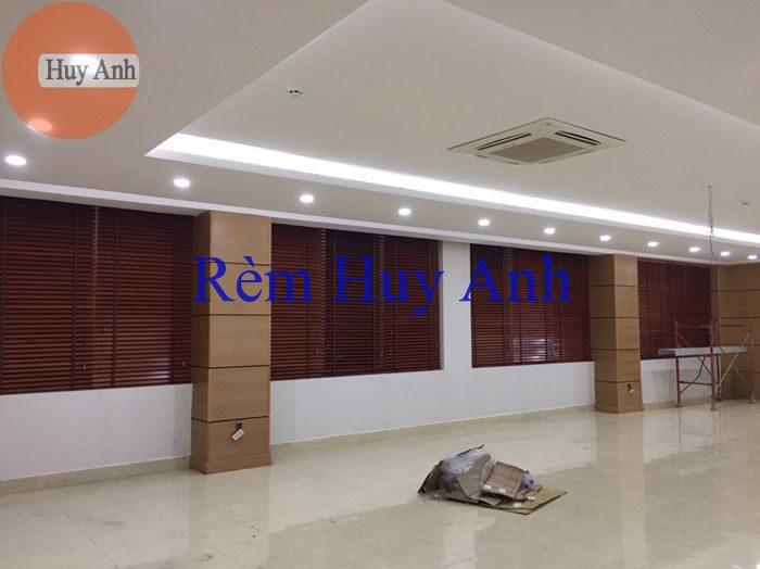 cong trinh lap rem sao ngang go